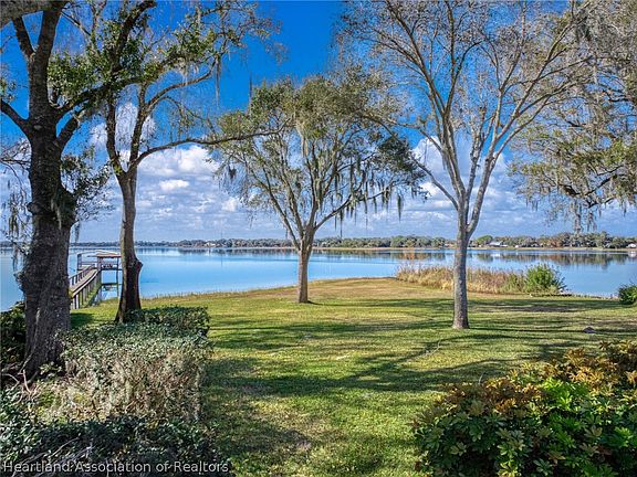 4th image of 325 Sunset Rd