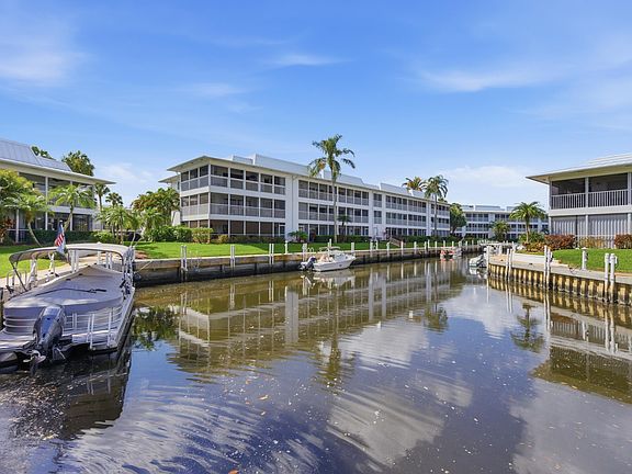 3rd image of 1864 SW Palm City Road Unit 103