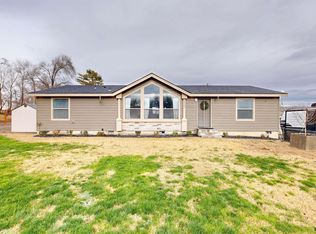 84303 N 451st Pr NE, West Richland, WA 99353