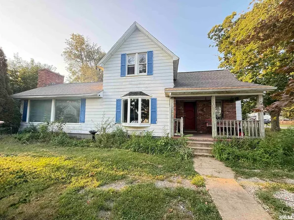 115 E 2nd Ave, Deer Creek, IL 61733