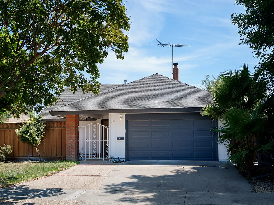 274 Los Palmos Way