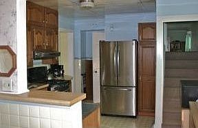 2nd image of 19 Amsbry St