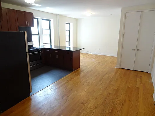 Rented by Mdays Realty | media 3