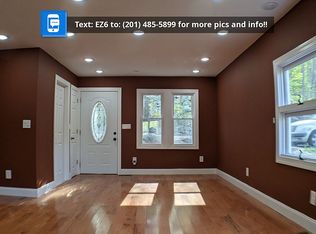 6 Hoover Rd, Oak Ridge, NJ 07438