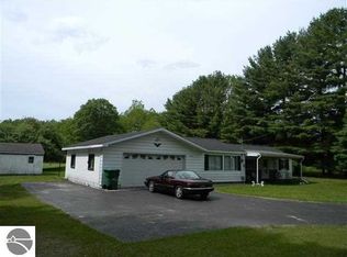 2646 E Rose City Rd, Lupton, MI 48635