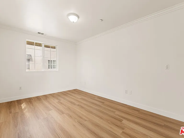11738 Valley View Ave #1 — Photo 8