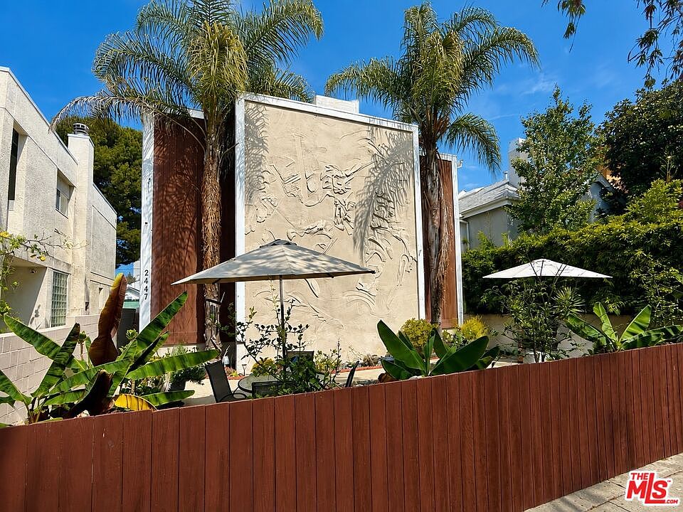 1st image of 2447 Chelsea Pl