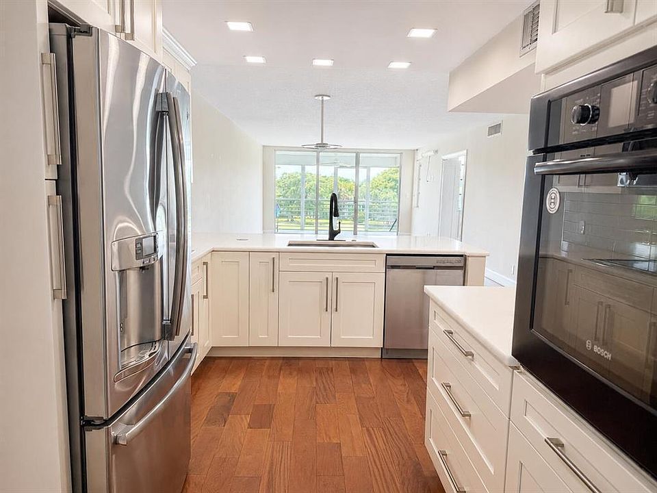 1st image of 4030 W PALM AIRE Drive #402