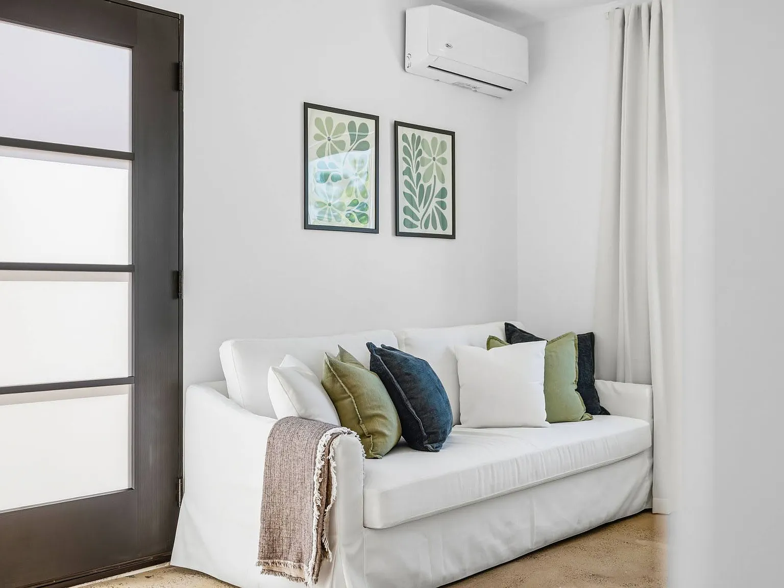 1 bed, 550 sqft, $2,999 — Photo 1