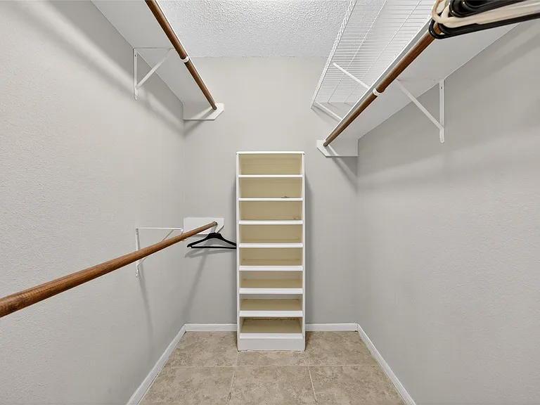 1035 Cascade Creek Dr — Photo 29