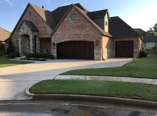 904 E Rochester St, Broken Arrow, OK 74011