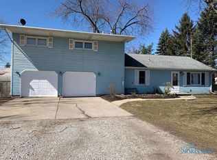 806 Quigley St, Holland, OH 43528