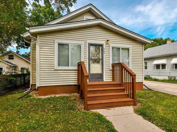 506 Barnum Rd, Rockford, IL 61109
