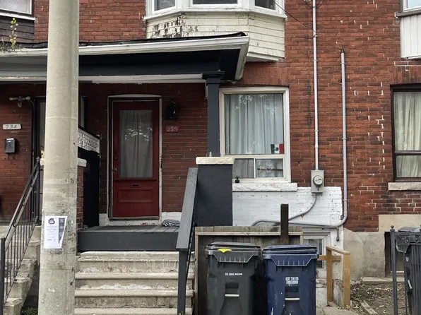 236 Sterling Rd, Toronto, ON M6R 2B9