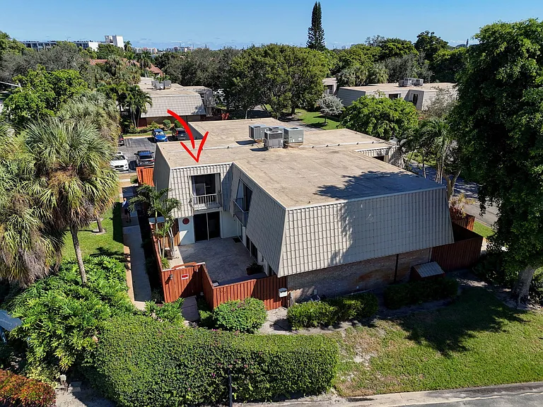 1700 Embassy Dr #103 — Photo 59