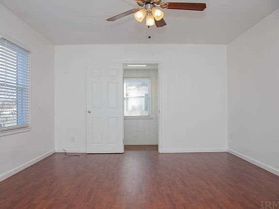 3rd image of 4617 Jackson Ave