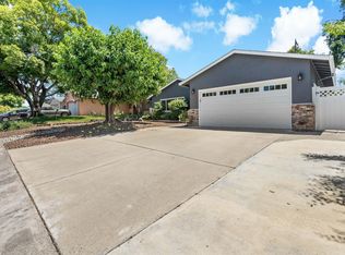 8910 Aksarben Dr, Orangevale, CA