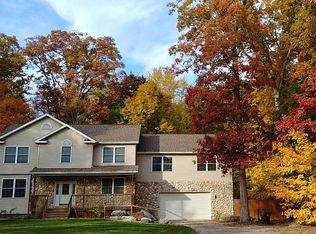 3938 W Boulder Ln, Perry, MI 48872