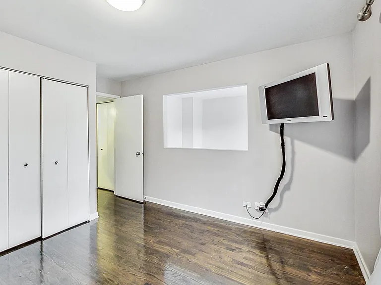 1449 W Lexington St #A — Photo 15