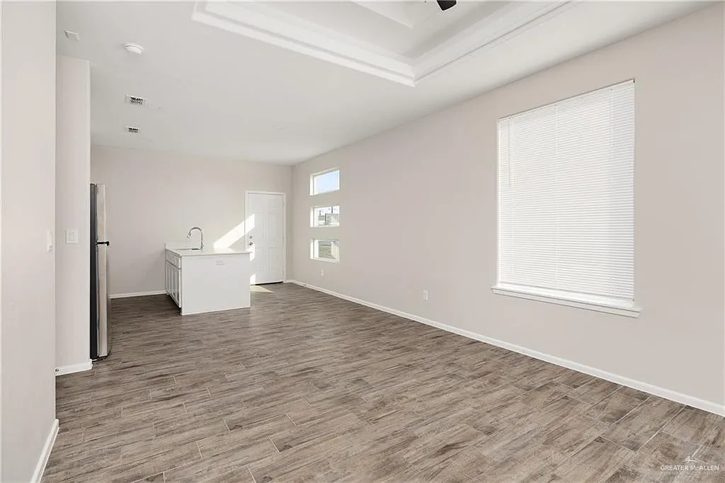 2 bed, 2.0 bath, 937 sqft, $1,150 — Photo 4