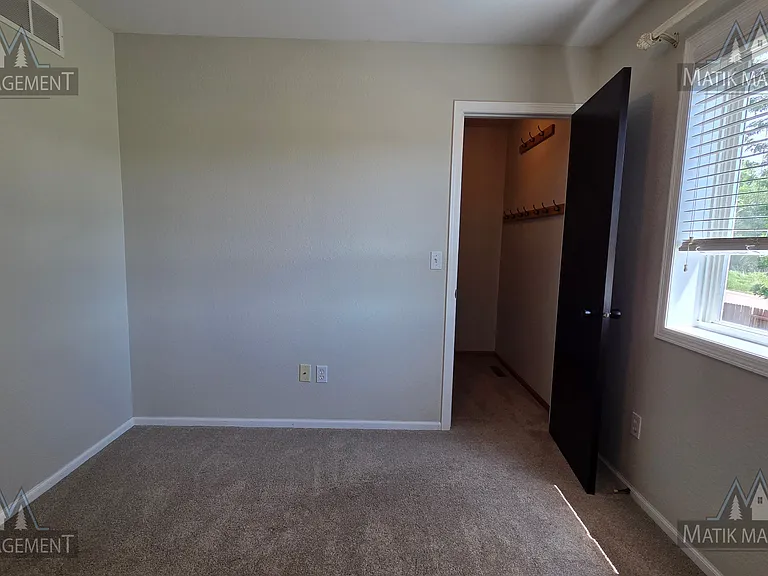 4287 Trumpeter Dr SE — Photo 27