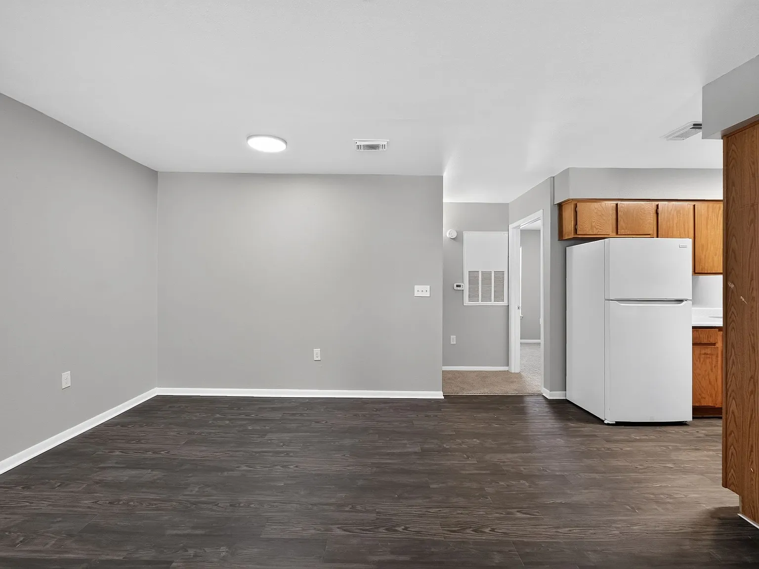 Legacy Apartments — Photo 4