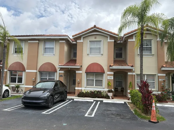 13863 SW 62nd Ter, Miami, FL 33183