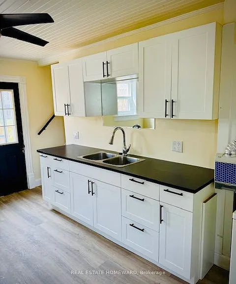 59 Beech St #A — Photo 1