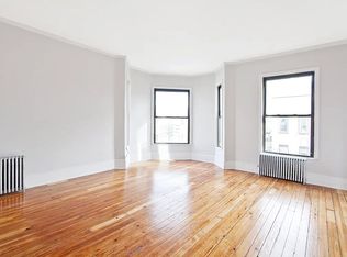 38 Driggs Ave APT 2F, Brooklyn, NY 11222