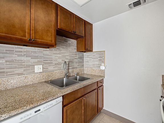 5th image of 5390-5388 Elsinore Way