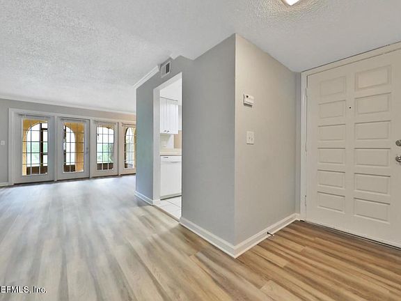 4th image of 3906 Mission Dr Unit 1