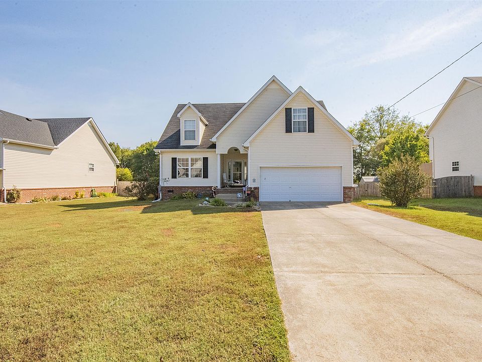 1st image of 611 Fleming Farms Dr
