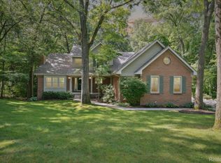 8183 High Point Trl, White Lake, MI