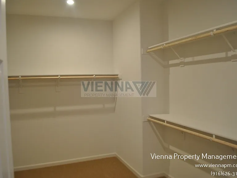 101 Chesapeake Ct — Photo 20