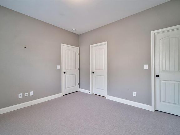5th image of 4914 Whisper Creek Ct