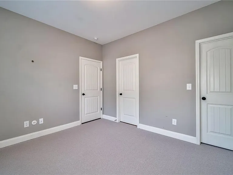 4914 Whisper Creek Ct — Photo 5