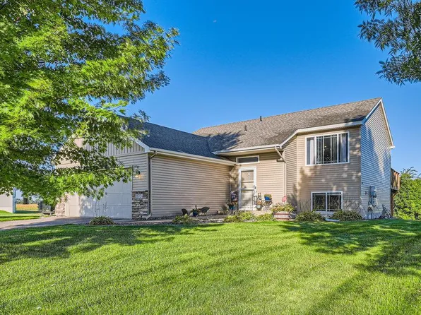 18754 Providence Dr, Big Lake, MN 55309