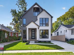 1292 Holland St, Birmingham, MI 48009