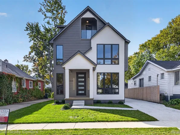 1292 Holland St, Birmingham, MI 48009