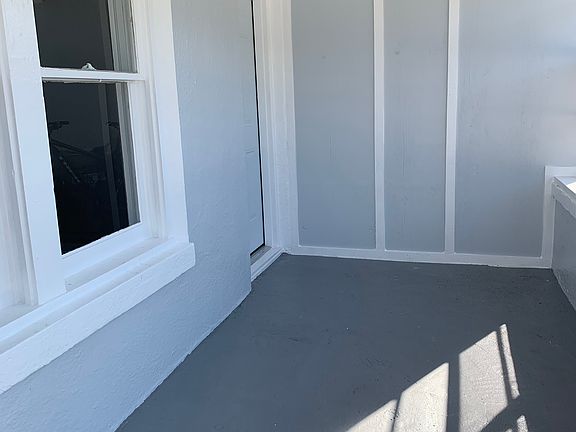 3rd image of 123 Fairview Ave