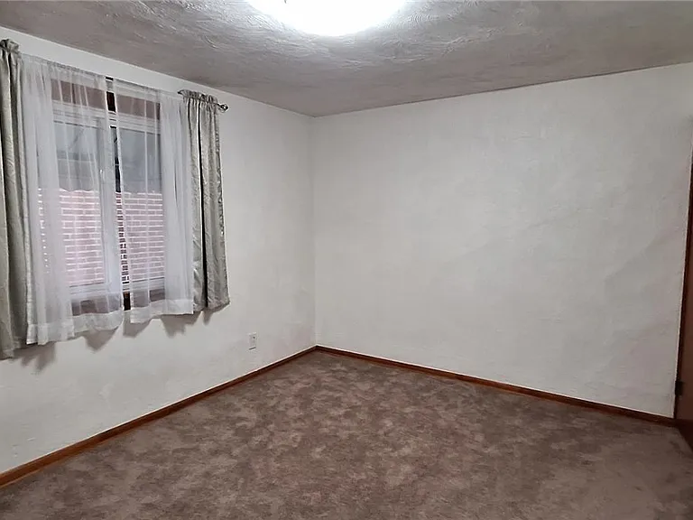 5124 Carnegie St — Photo 38