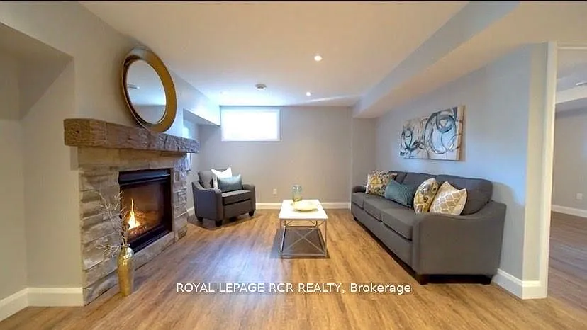 2 bed, $1,800 — Photo 3