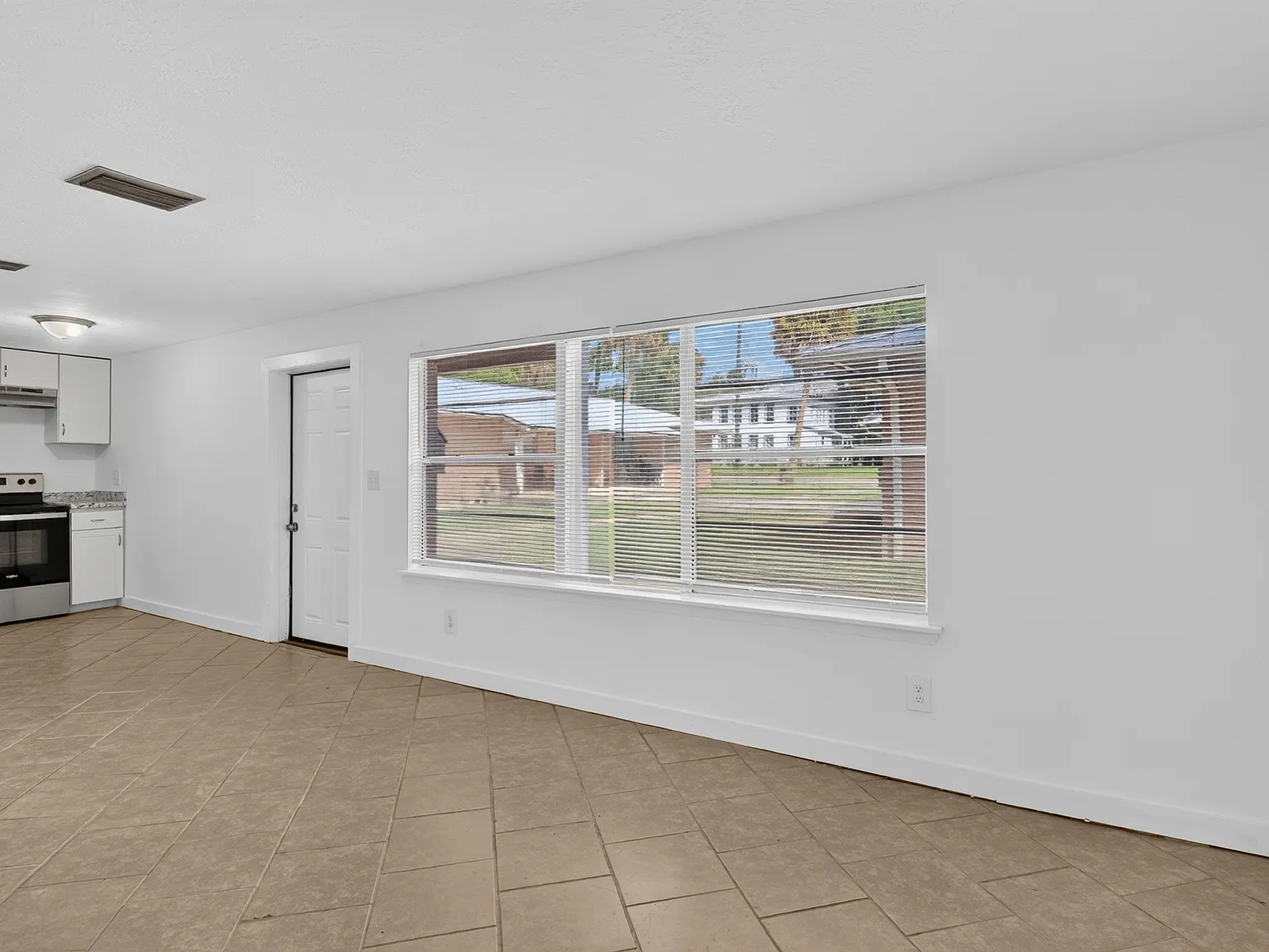 313 Laurel Street - 3 — Photo 2