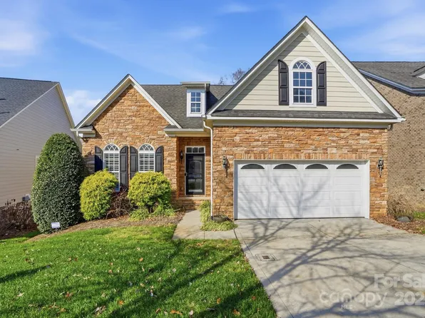 1365 Winged Foot Dr, Denver, NC 28037