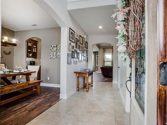 5th image of 7565 Aubrac Way