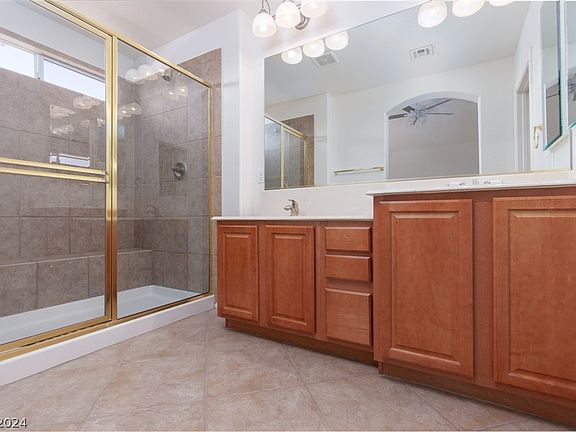 5th image of 2228 Summer Home St