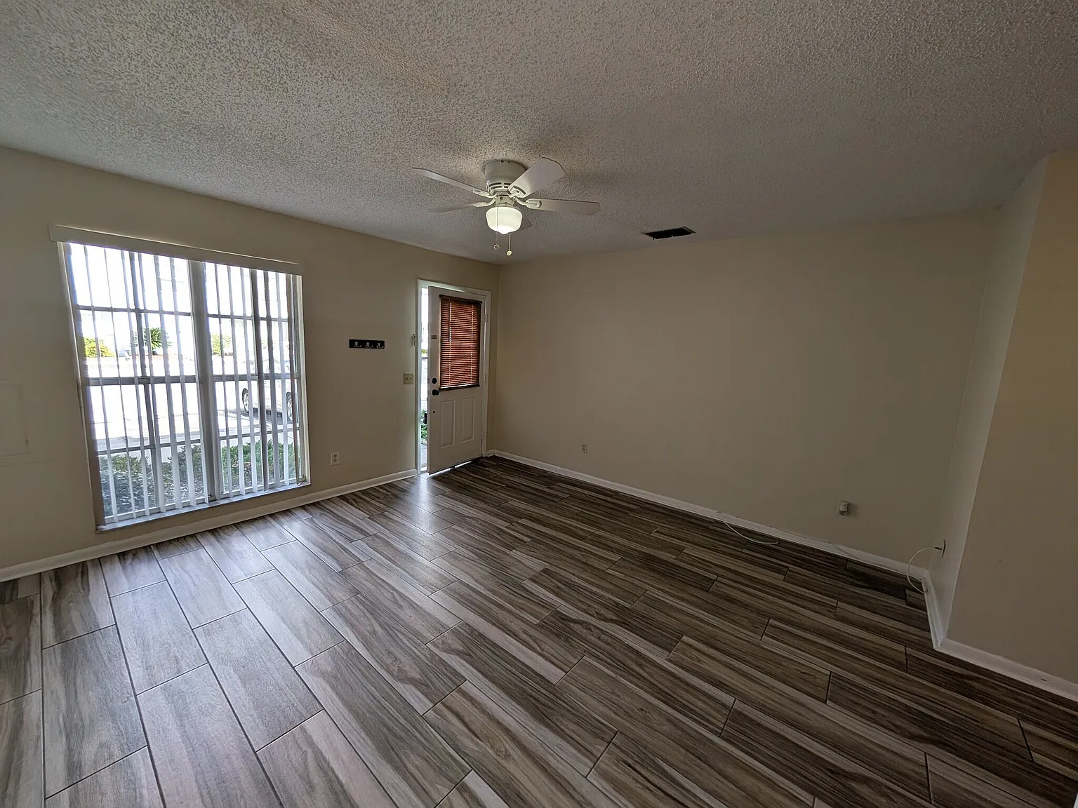 USF/Temple Terrace 2 Bed Condo - Newly Remodeled — Photo 2