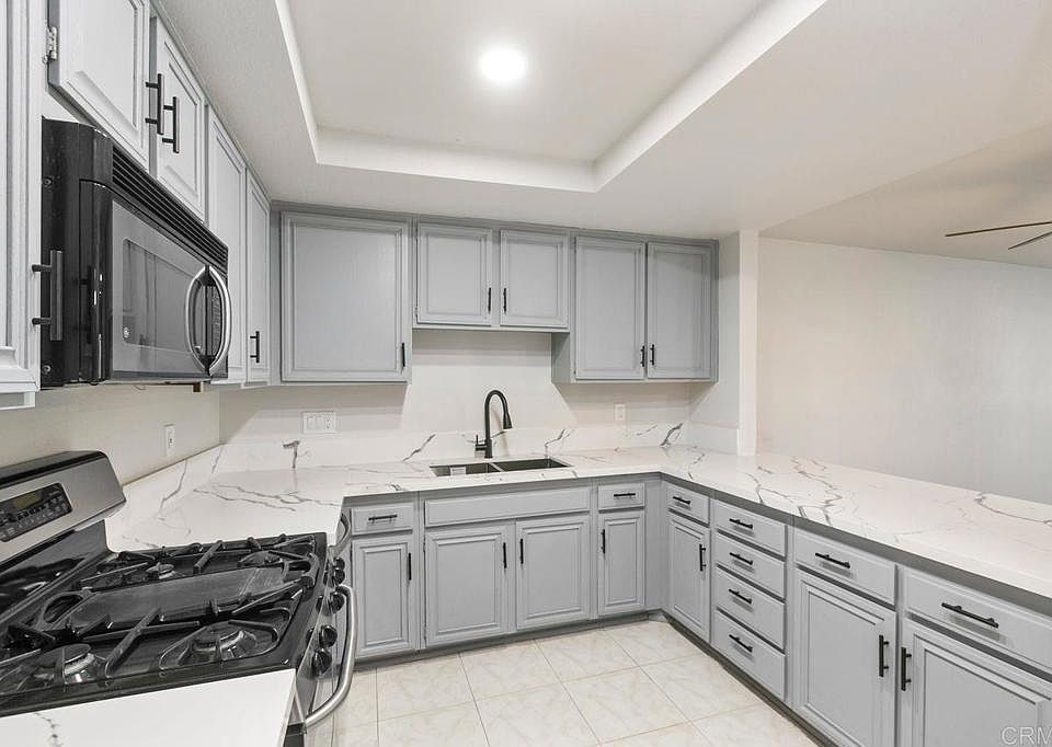 1st image of 304 Travelodge Dr