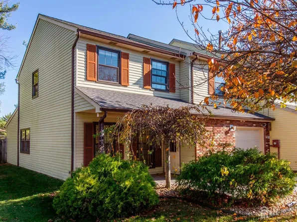 19 Walton Ct, East Brunswick, NJ 08816