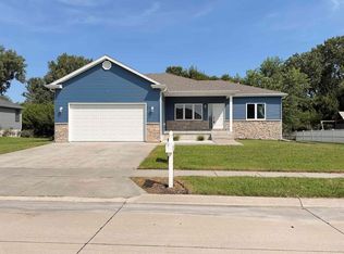 2822 36th St, Columbus, NE 68601